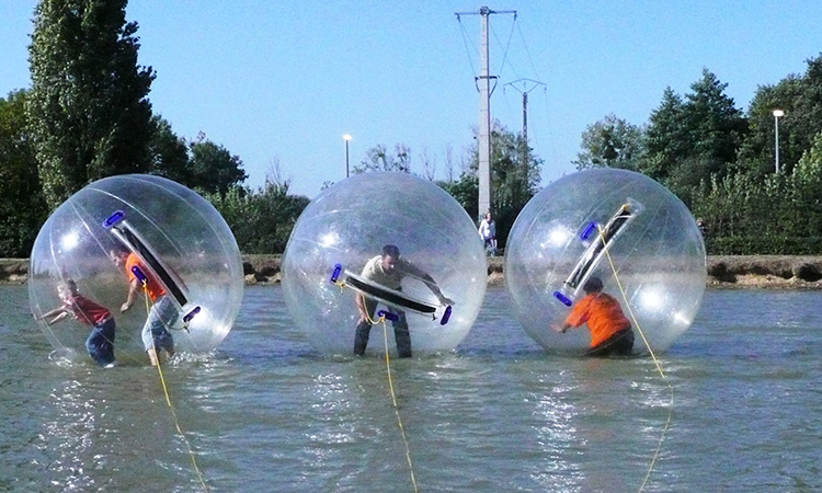bulles sur l'eau, teambuilding